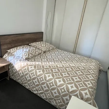 Chaleureux Pour Un Sejour Confortable بور أو بريس